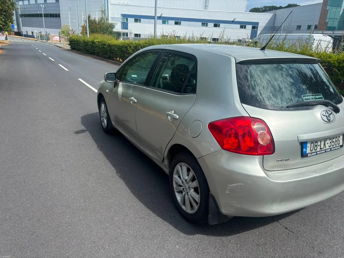 Toyota auris automatic - Image 3