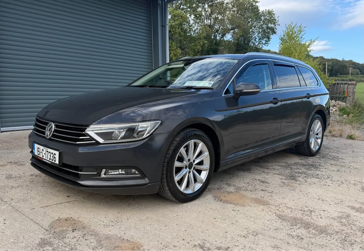 VOLKSWAGEN PASSAT 2.0 TDI SE BUSINESS BLUEMOTION - Image 1
