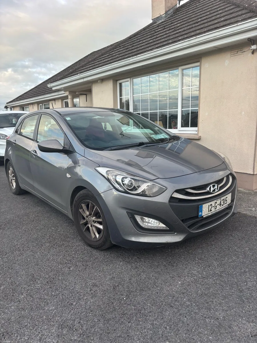 2012 Hyundai i30 - Image 1