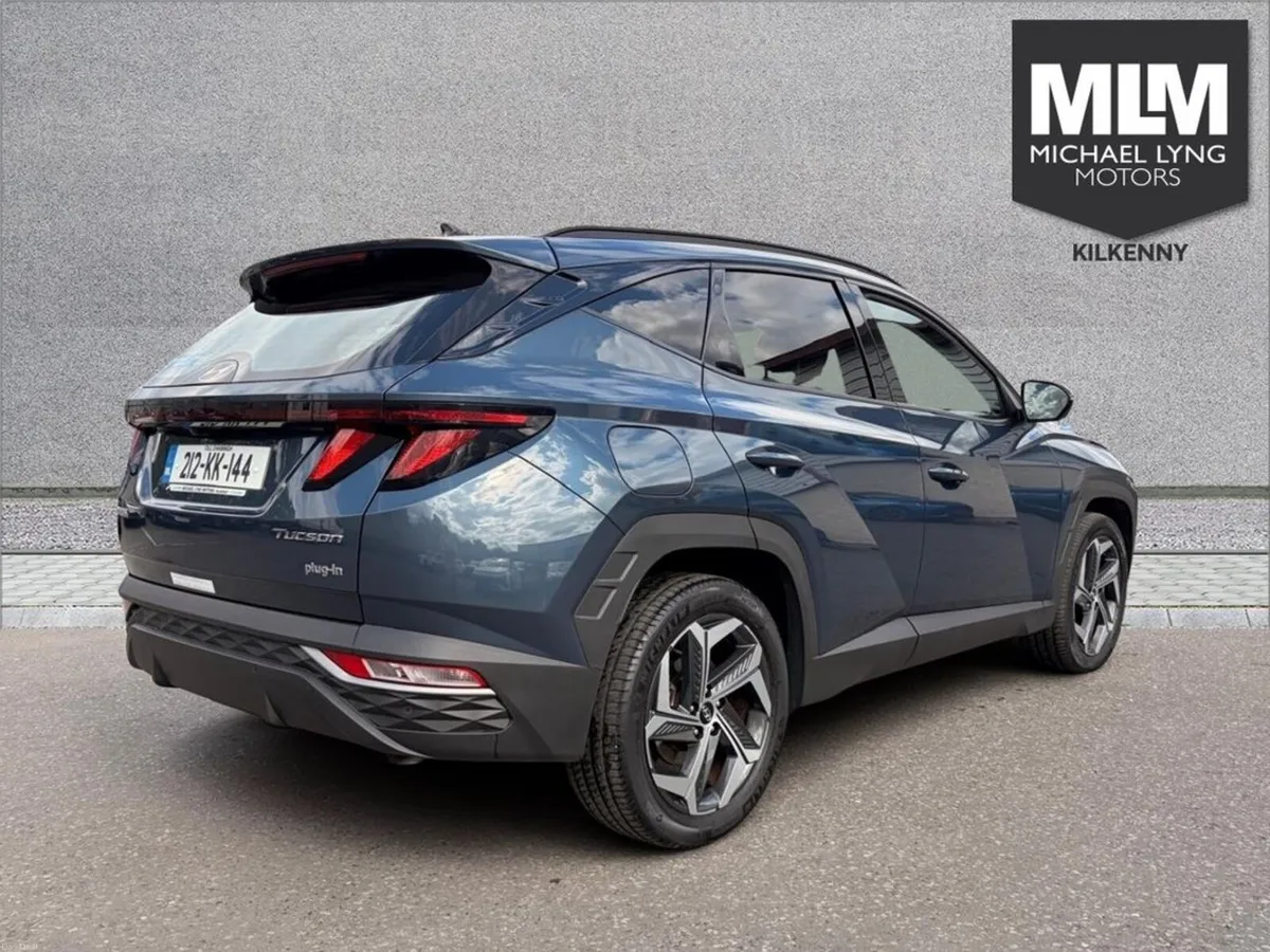Hyundai Tucson ix35 Executive 4WD 5DR Auto - Image 6