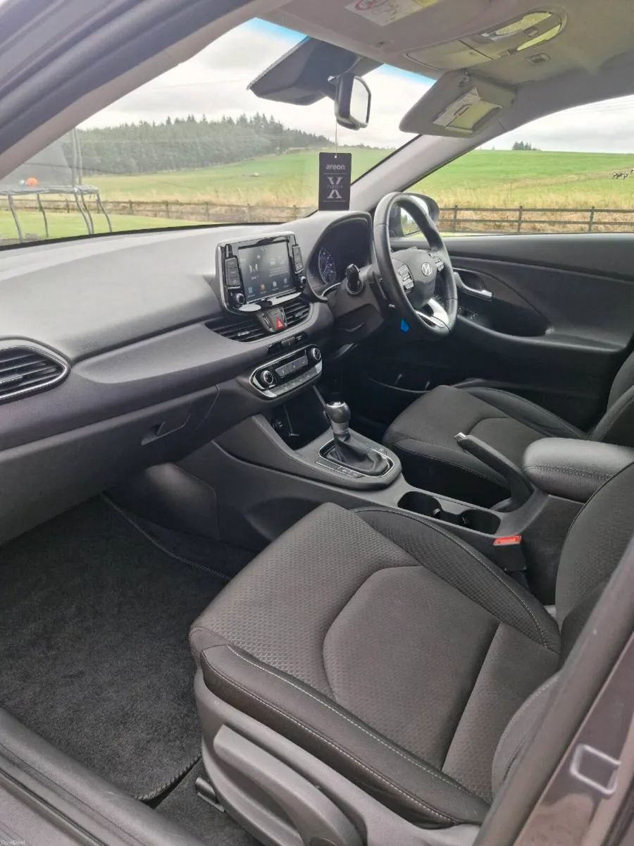 Hyundai i30 automatic - Image 5