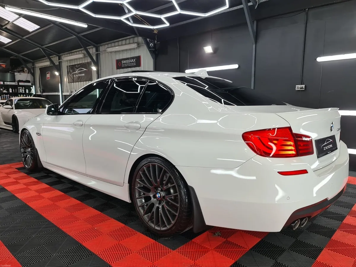 BMW 520 MSPORT SUNROOF MODEL - Image 4