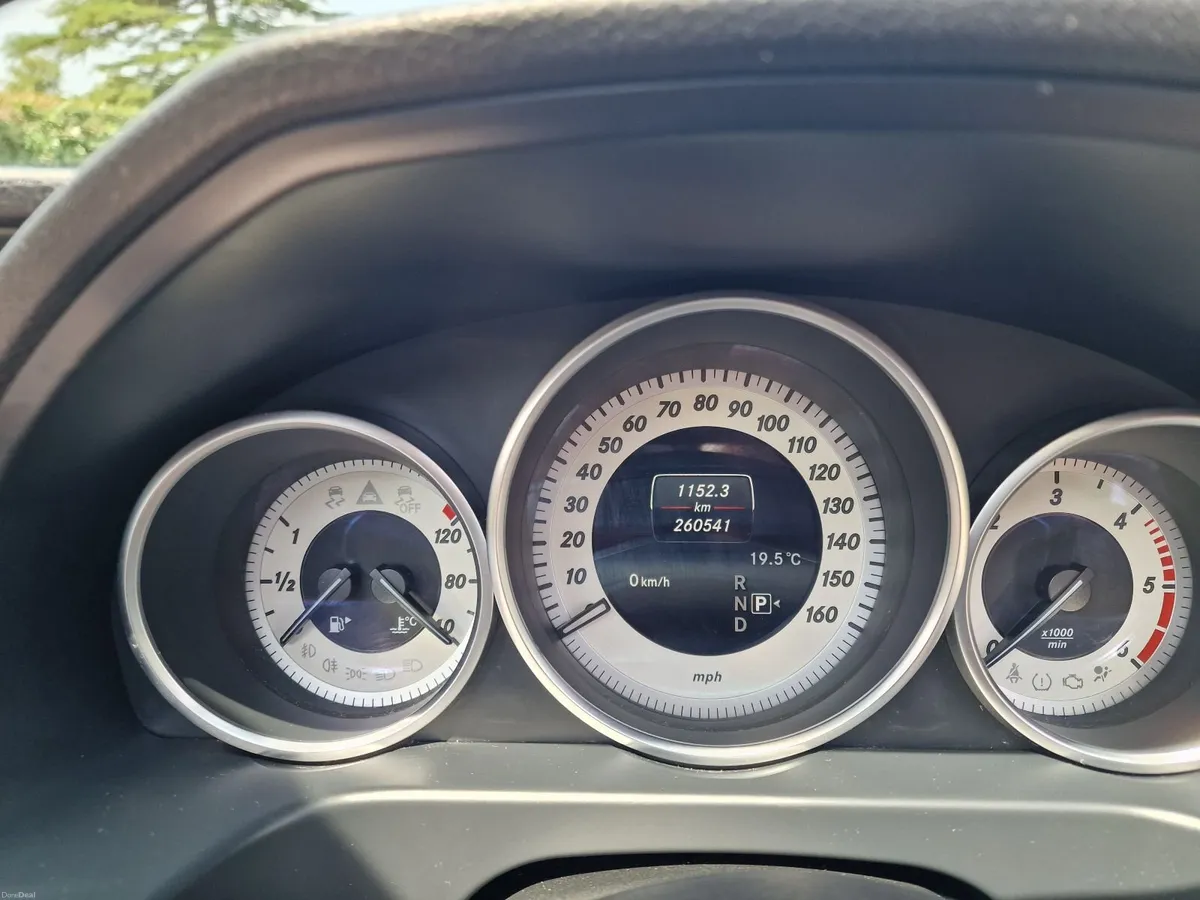 Rare Spec - Mercedes-Benz E220 E-Class - Image 5