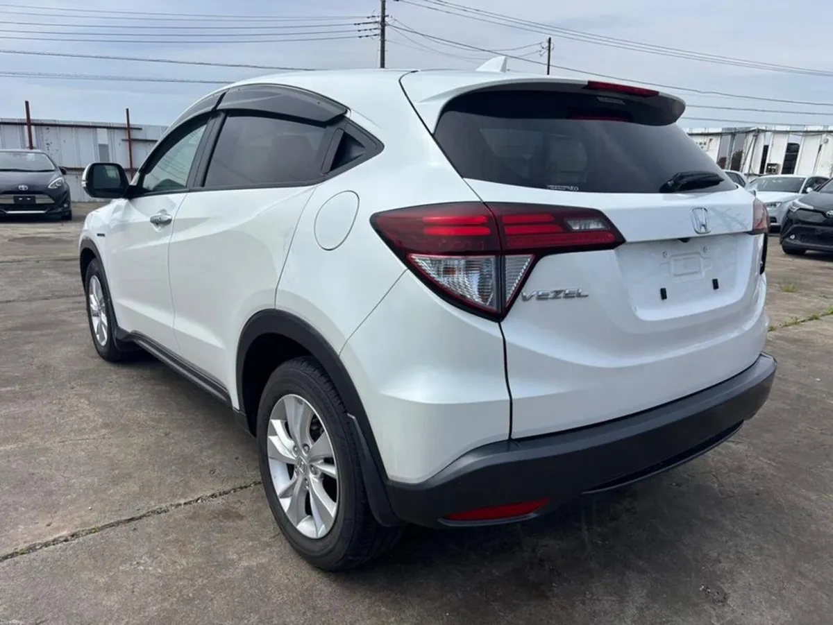 Honda Vezel X - Image 4