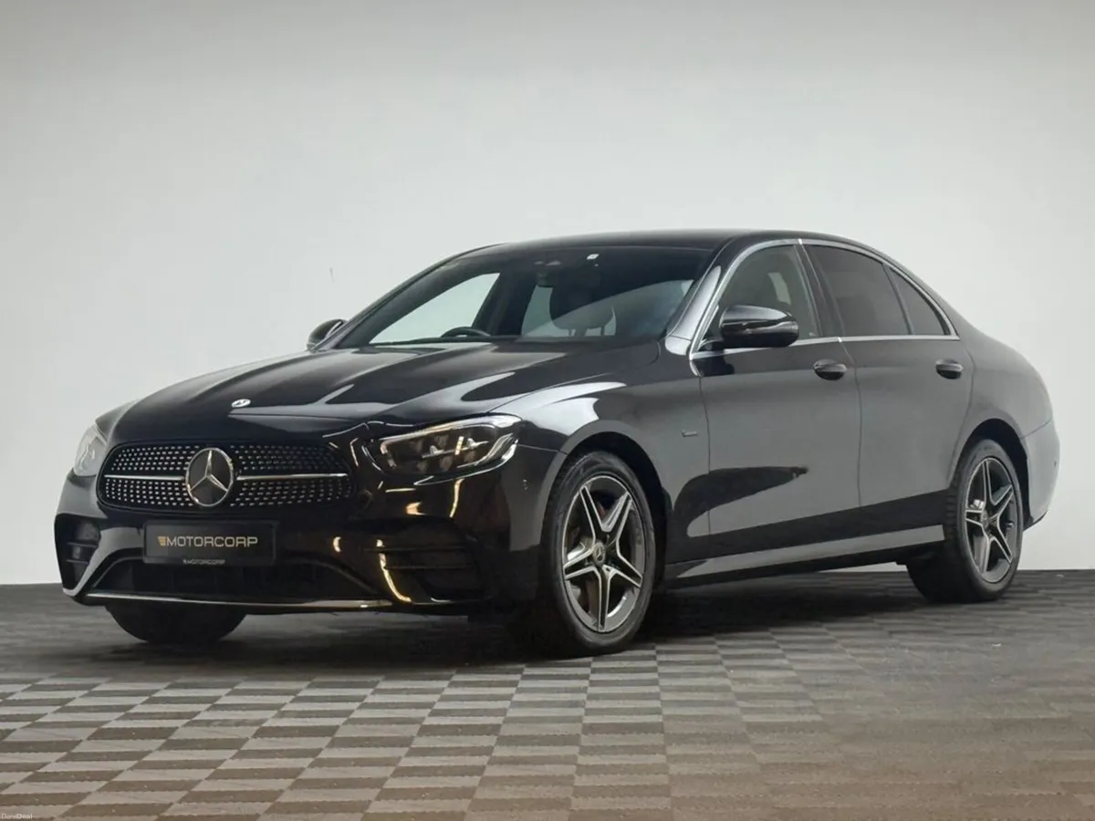 Mercedes-Benz E-Class 300DE AMG LINE - Image 3
