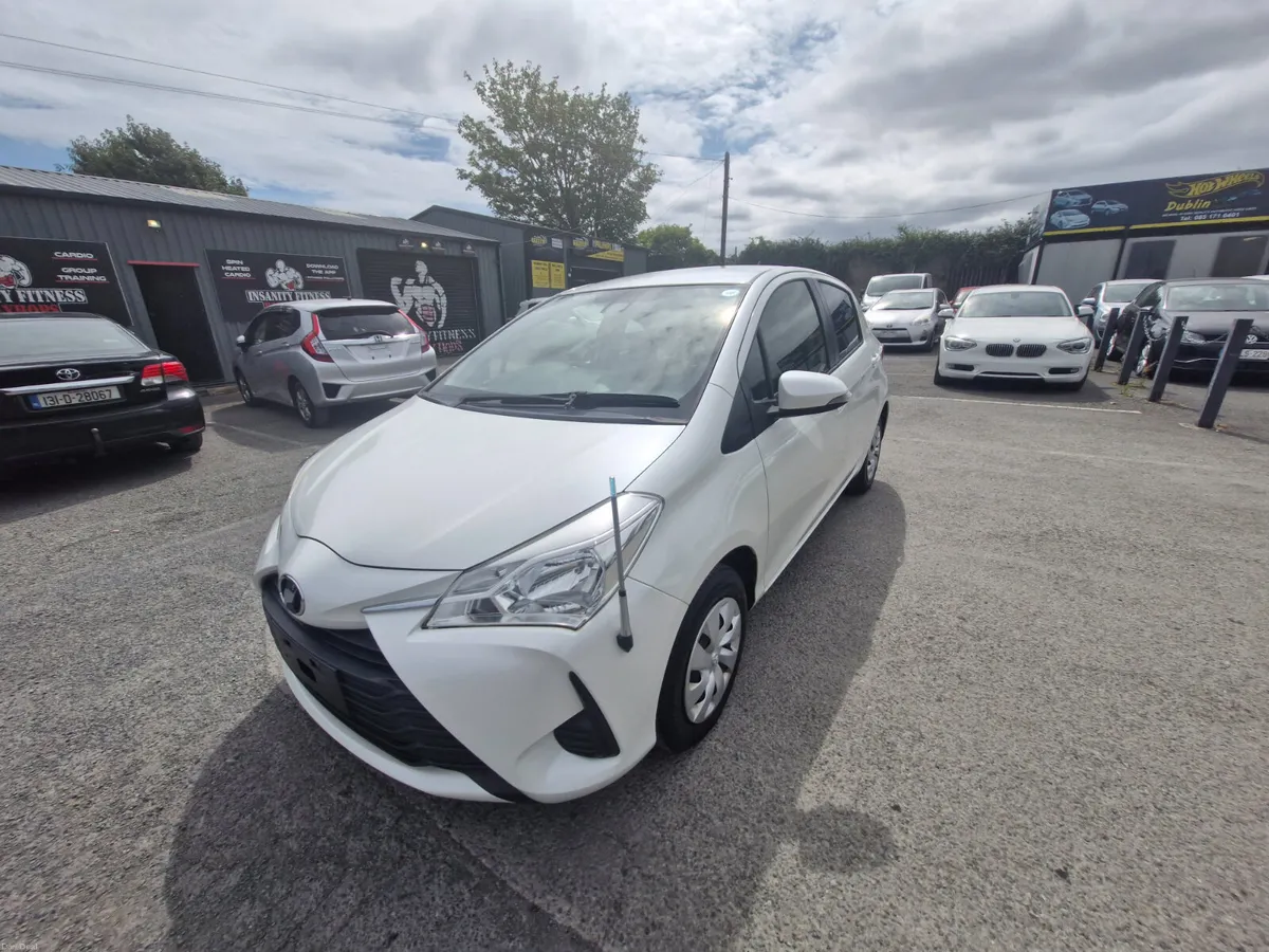 2017 Toyota Vitz 1L Automatic Push Start Low Miles - Image 2