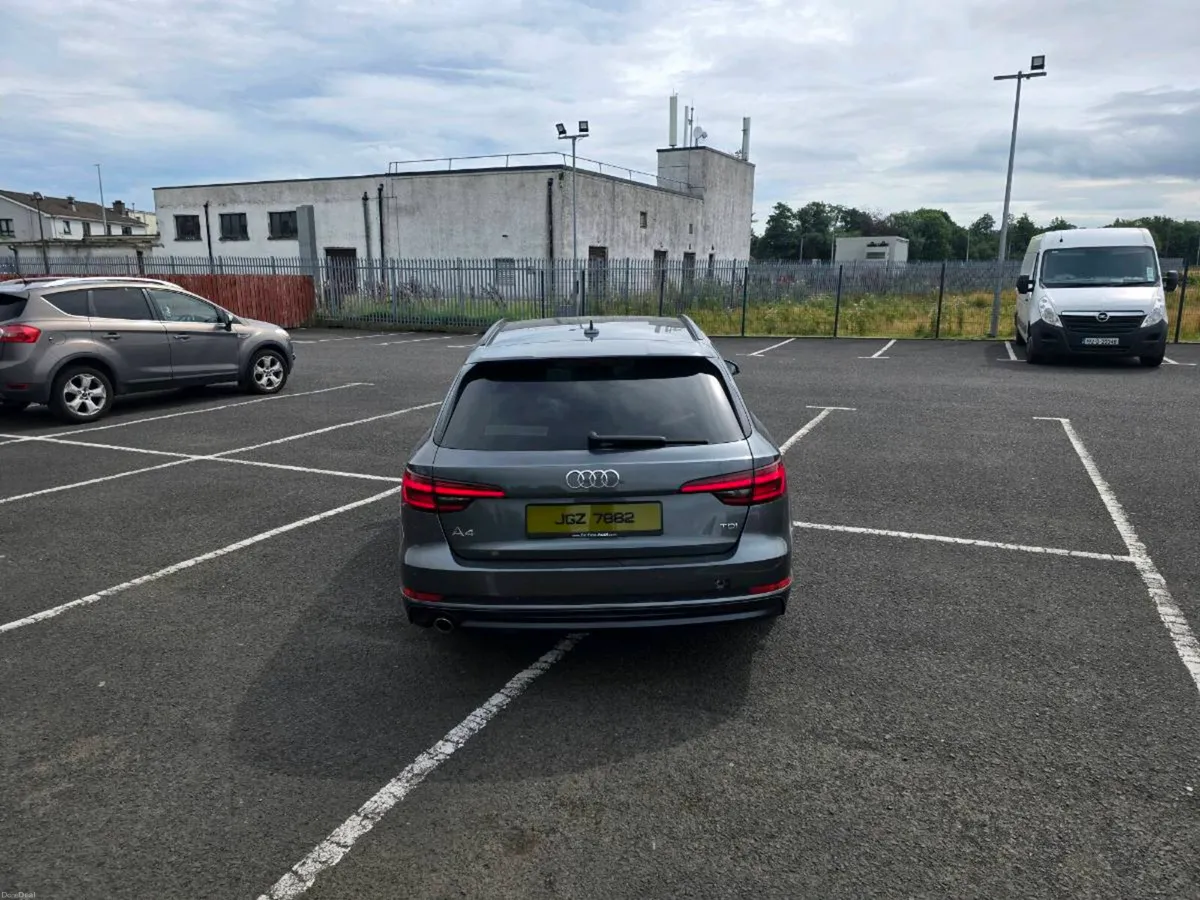 2018 audi a4 s line black edition 2.0 tdi manual - Image 6