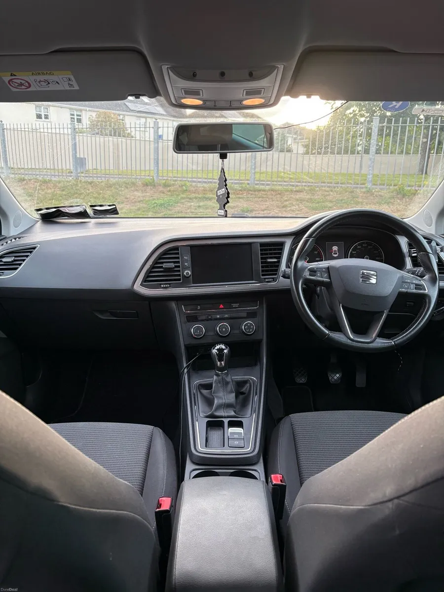 2017 SEAT Leon 1.2 TSI SE Dynamic Technology -Blue - Image 6