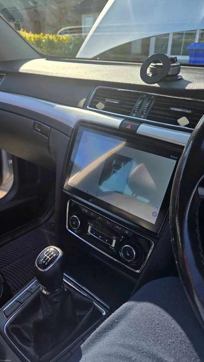 Car - Image 5