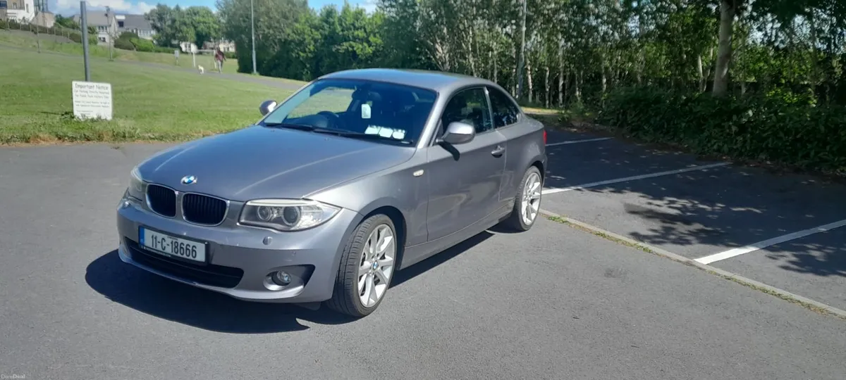 BMW 1-Series 2011 - Image 2