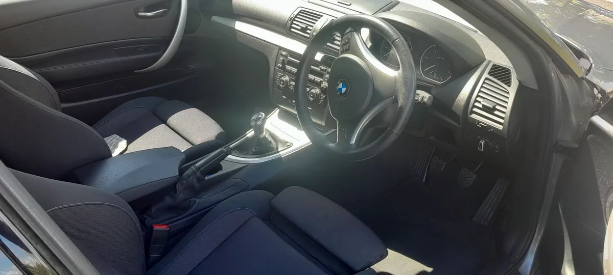 BMW 1-Series 2011 - Image 6
