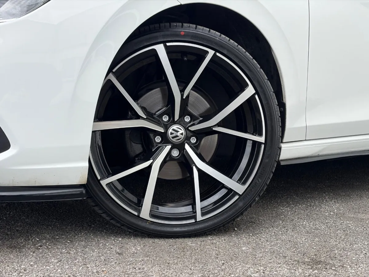 Volkswagen Golf LIFE TDI S-A DSG - Image 4