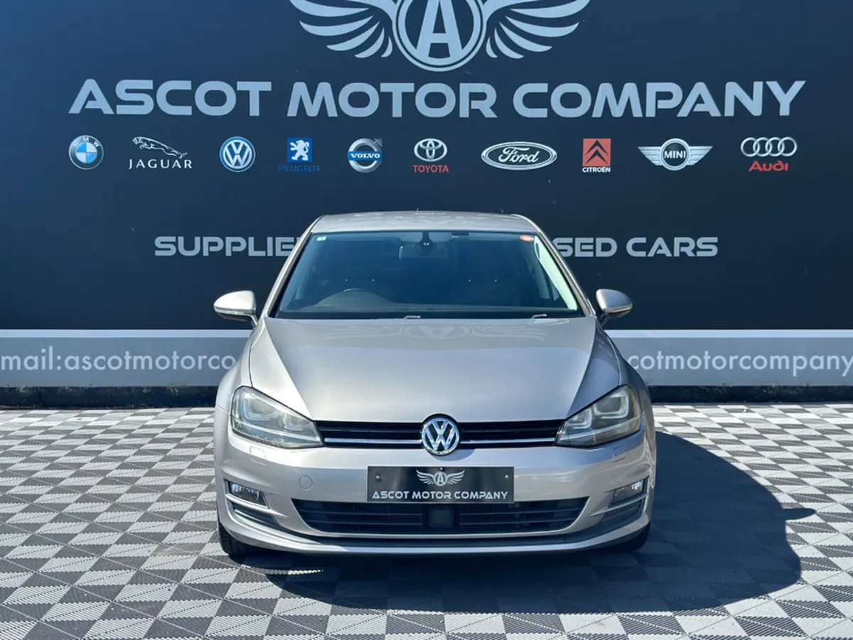 Volkswagen Golf 1.2 Petrol Hybrid - Image 3