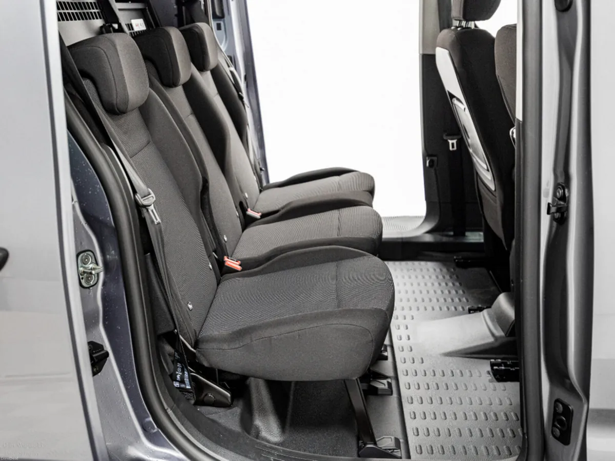Citroen Berlingo LX Plus Crew Cab 1.5 Diesel 100HP - Image 4