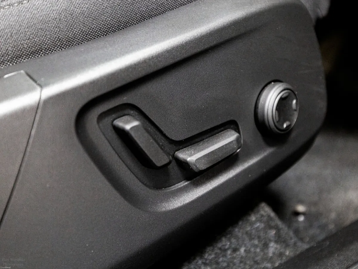 Volvo C40 Recharge Plus 69kWh 230HP - Image 4