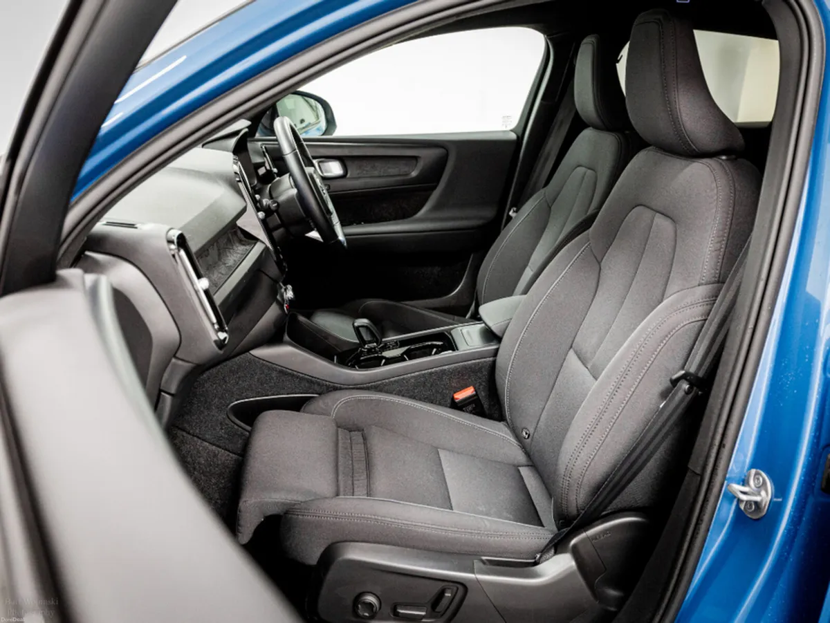 Volvo C40 Recharge Plus 69kWh 230HP - Image 6