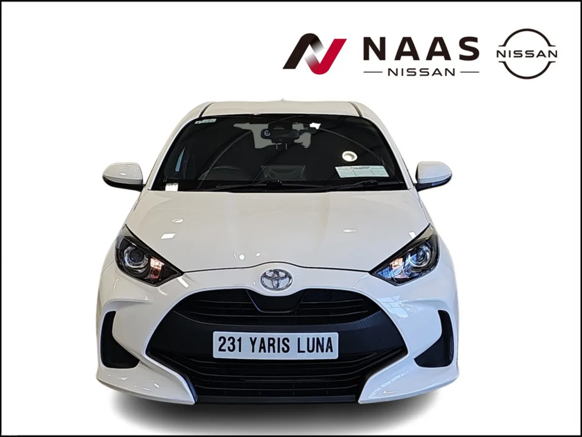 Toyota Yaris 1.0 LUNA - Image 2