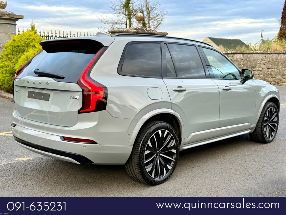 Volvo XC90 T8 ULTRA DARK PHEV AWD AUTO==HUGE SPEC= - Image 3