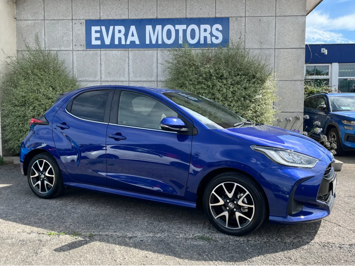 Toyota Yaris Z HYBRID AUTOMATIC 1.5 PETROL //LOW M - Image 3