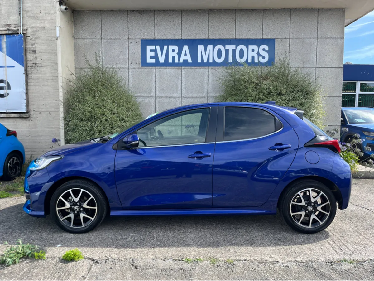 Toyota Yaris Z HYBRID AUTOMATIC 1.5 PETROL //LOW M - Image 6