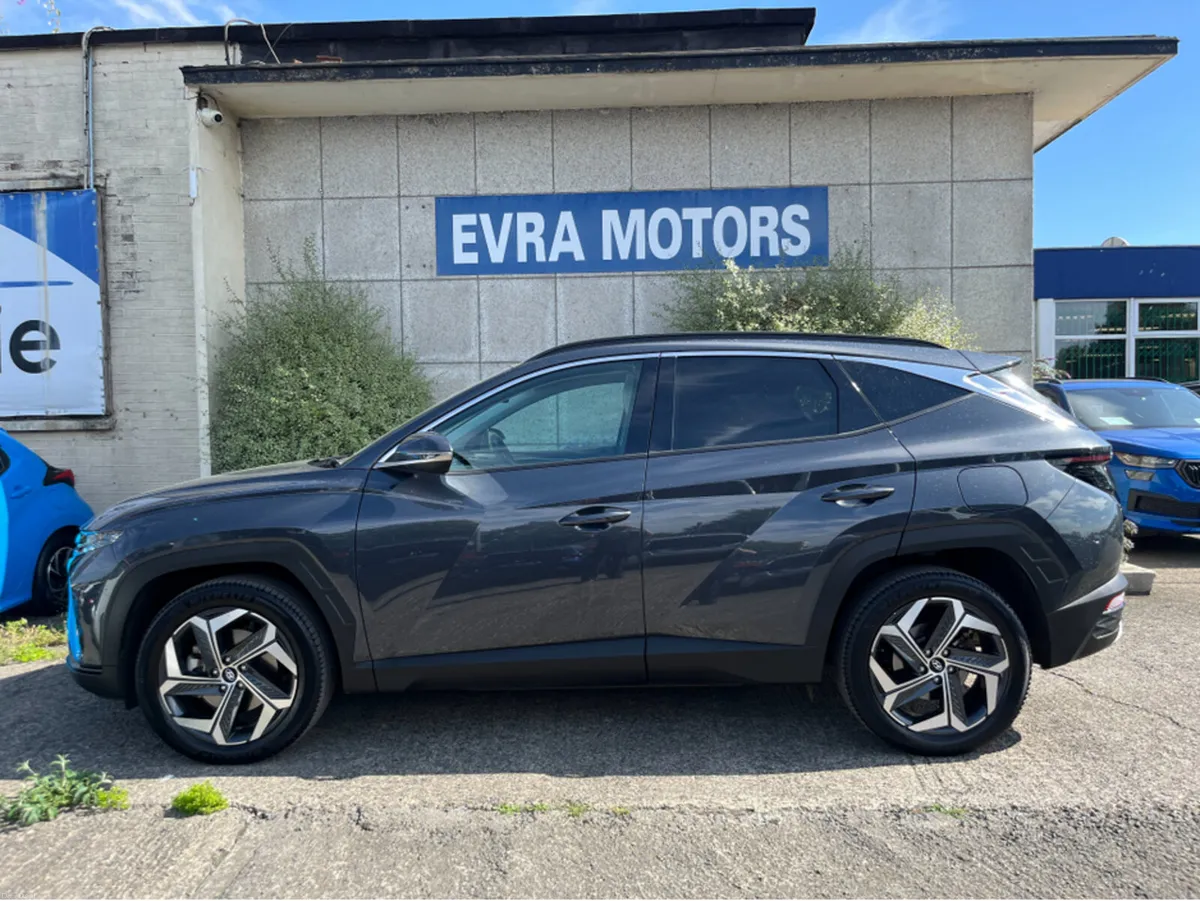 Hyundai Tucson EXECUTIVE PLUS PHEV HYBRID 1.6 PETR - Image 6