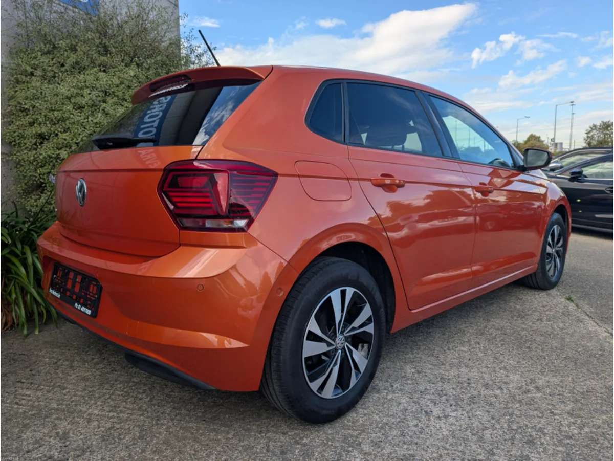 Volkswagen Polo COMFORTLINE AUTOMATIC 1.0 PETROL / - Image 6