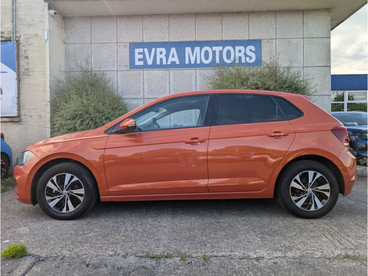 Volkswagen Polo COMFORTLINE AUTOMATIC 1.0 PETROL / - Image 5