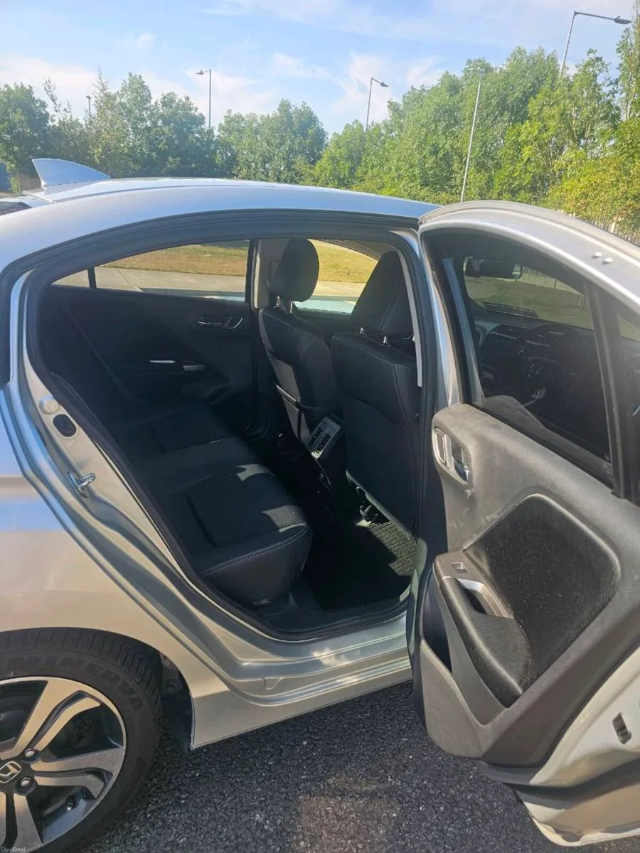 Honda Grace 2015, fresh NCT, low mileage,  cruise, - Image 2