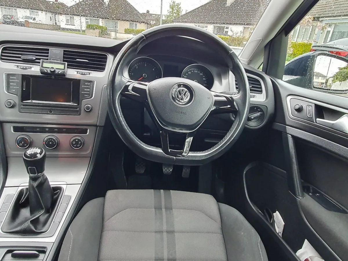 131 VW Golf 1.6 Trendline TDI Manual - Image 6