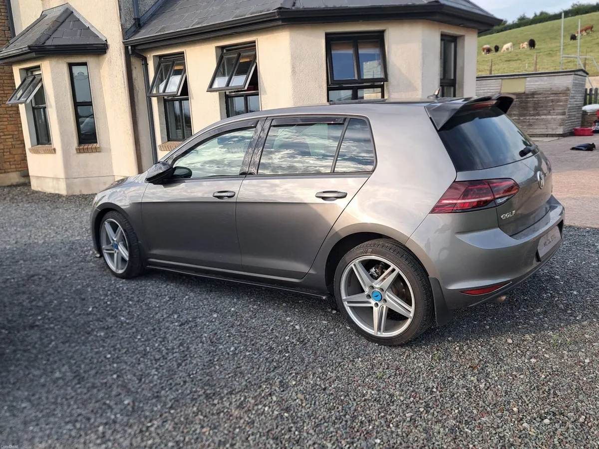 Volkswagen Golf 2014 - Image 5
