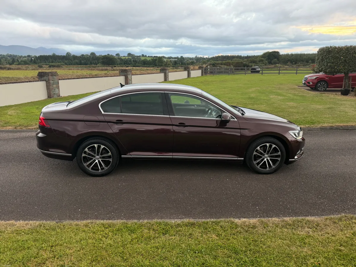 Volkswagen Passat Highline Auto - Image 5