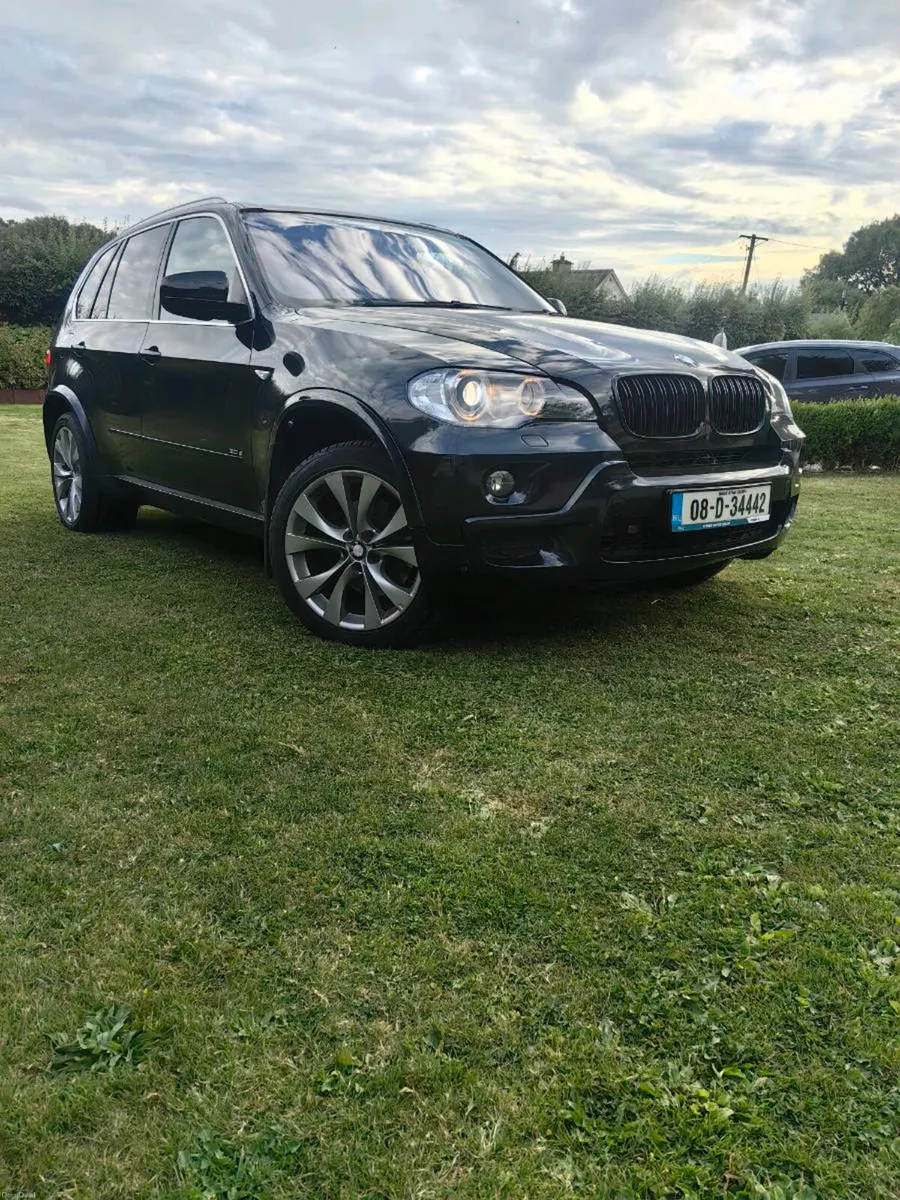 Bmw x5 - Image 1