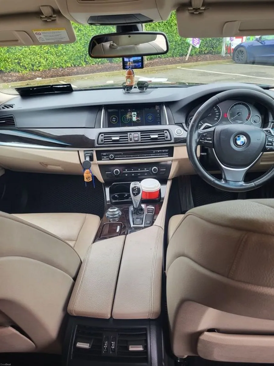 2011 Bmw 5-series - Image 1