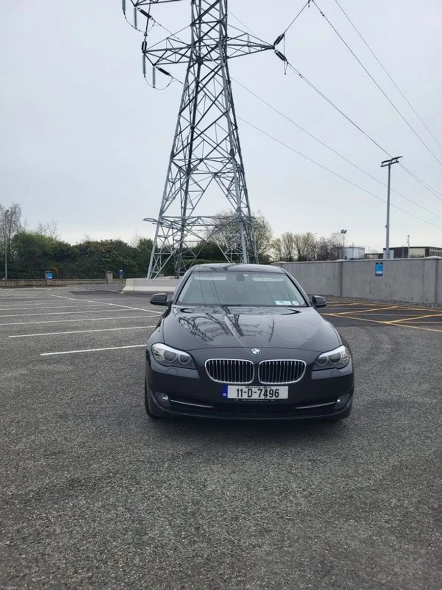 2011 Bmw 5-series - Image 3