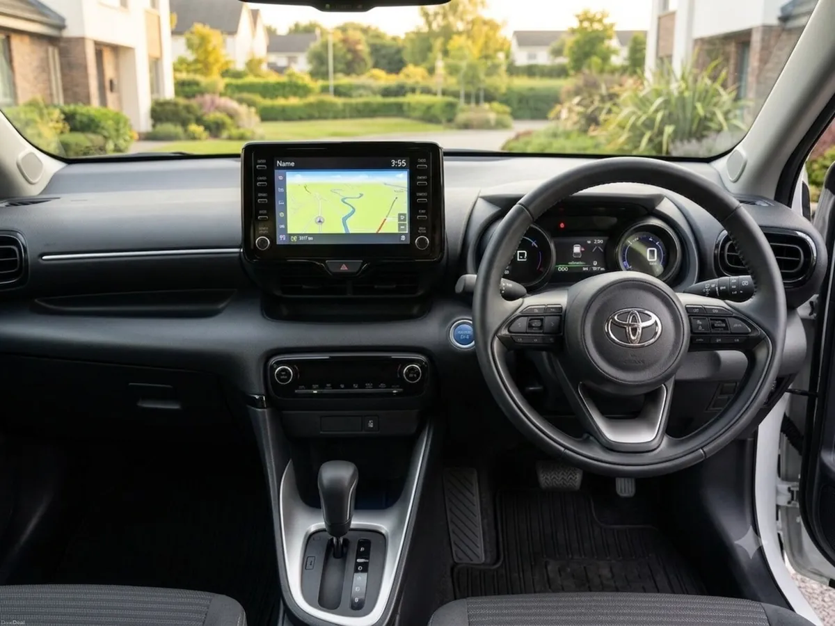 TOYOTA YARIS HYBRID 2024 Z Package - Image 4
