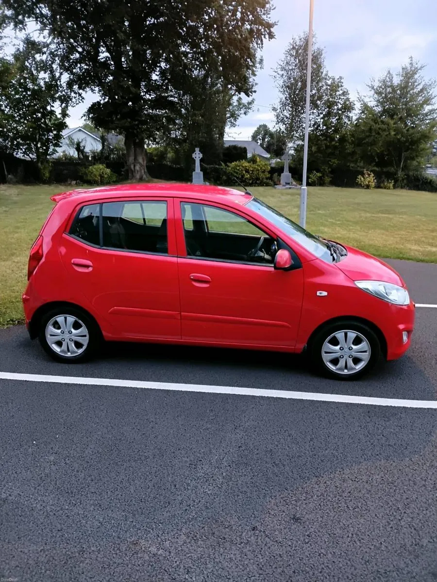 2012 hyundai i10 only 117km with new nct - Image 2