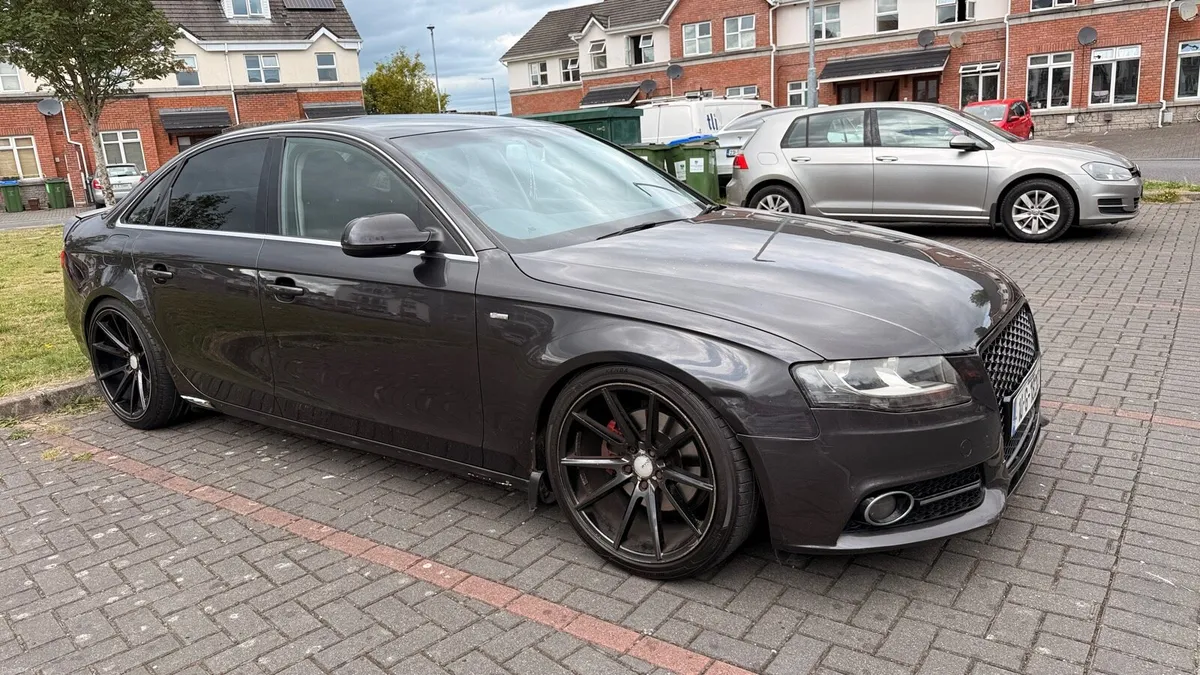 Audi A4 2010 TDI - Image 4