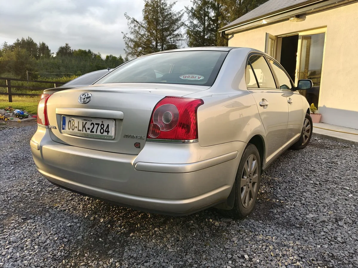 Toyota Avensis - Image 5