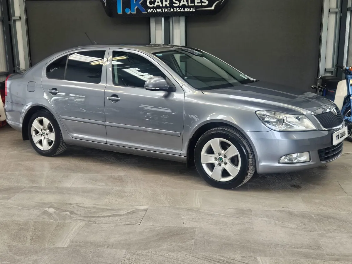 13 SKODA OCTAVIA AUTOMATIC 1.6 DIESEL - Image 1