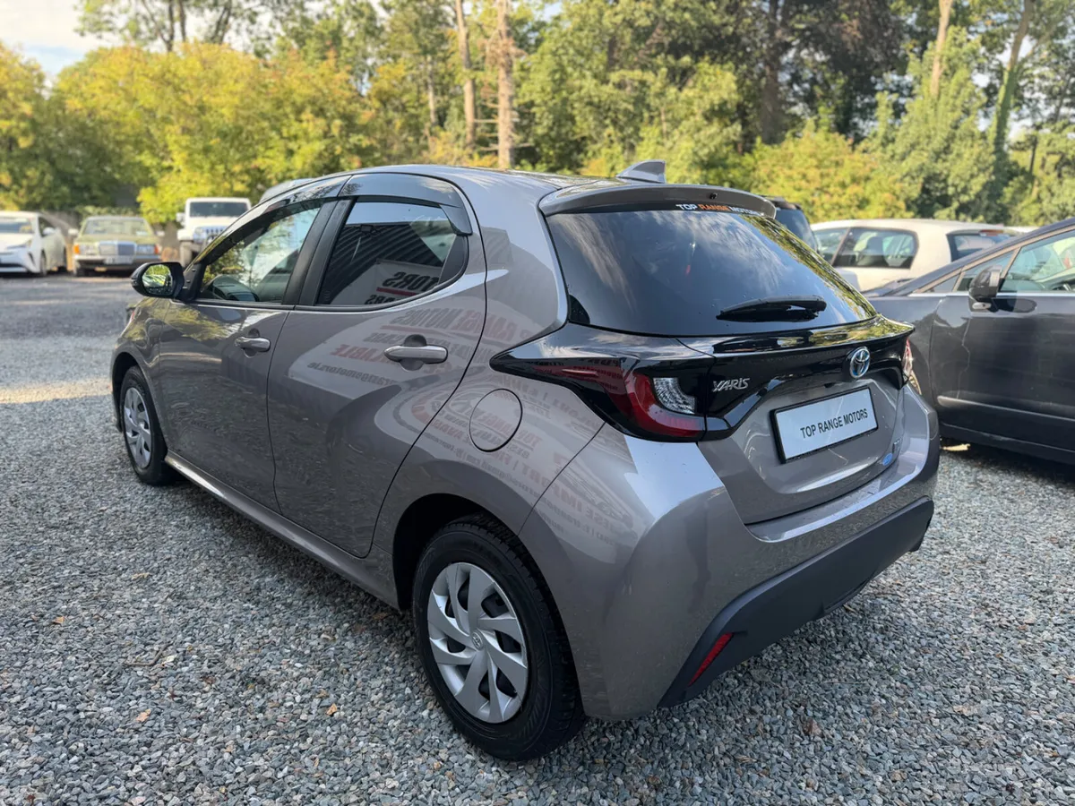 Toyota Yaris 2021 - Image 4