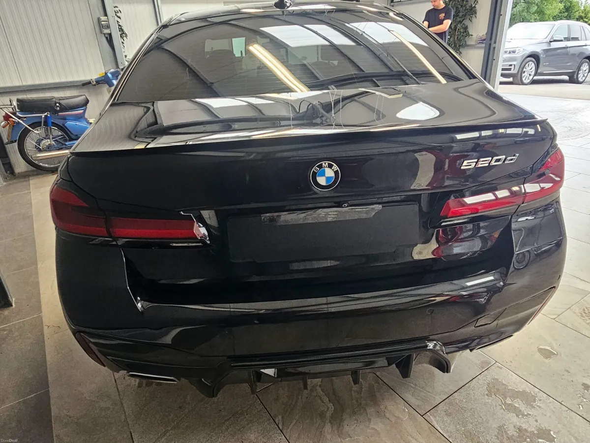 21 BMW 5 SERIES M-SPORT - Image 5