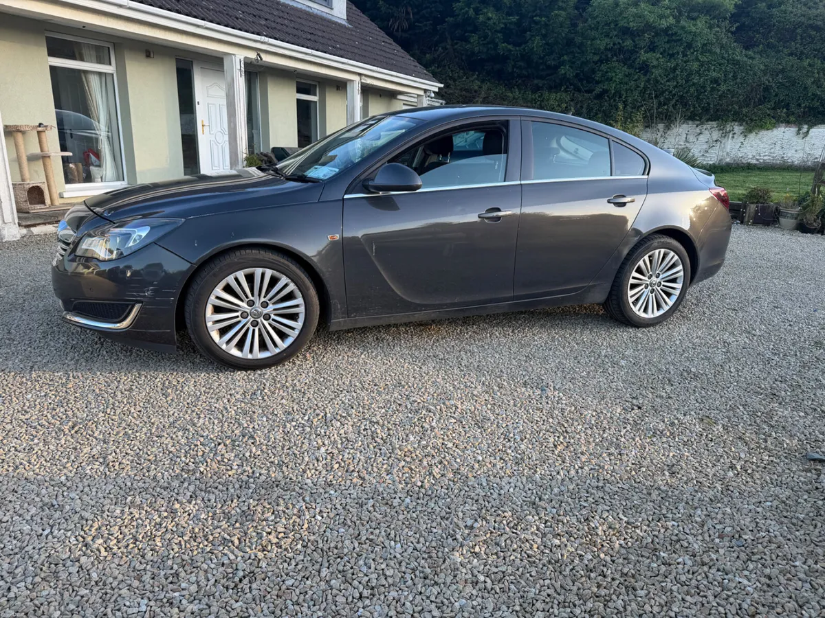 Vauxhall Insignia 2.0’D Hatch Back 2015 - Image 4