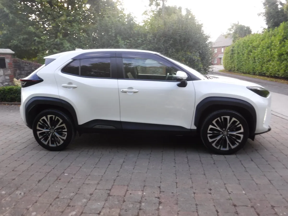 TOYOTA YARIS CROSS 1.5 AUTO ANDROID+CARPLAY - Image 2