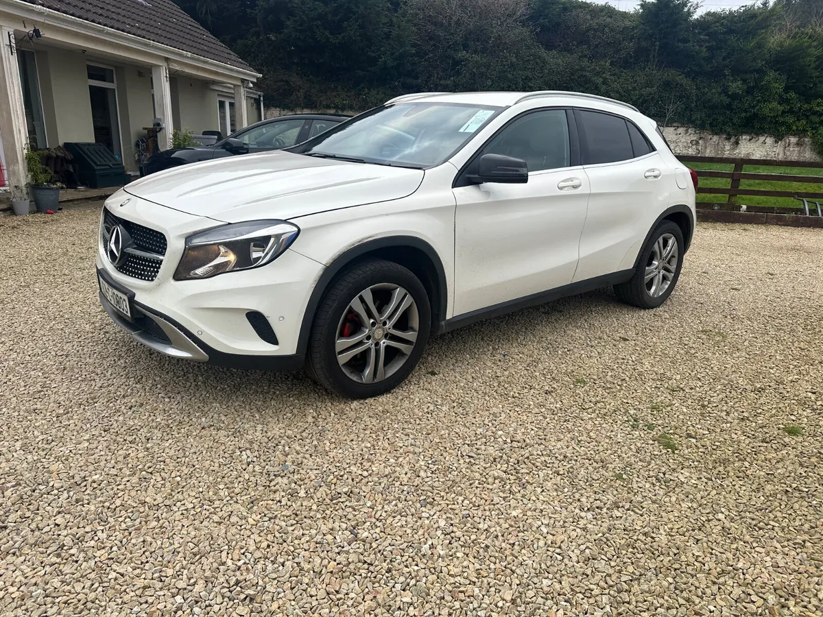 Mercedes-Benz GLA 2.1D 2016 - Image 4