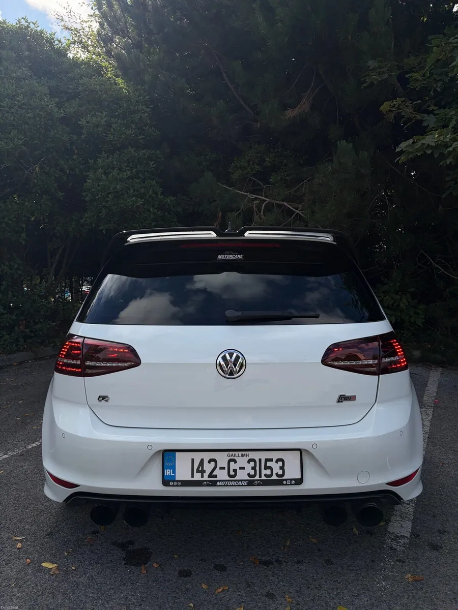 Volkswagen Golf R - Image 3