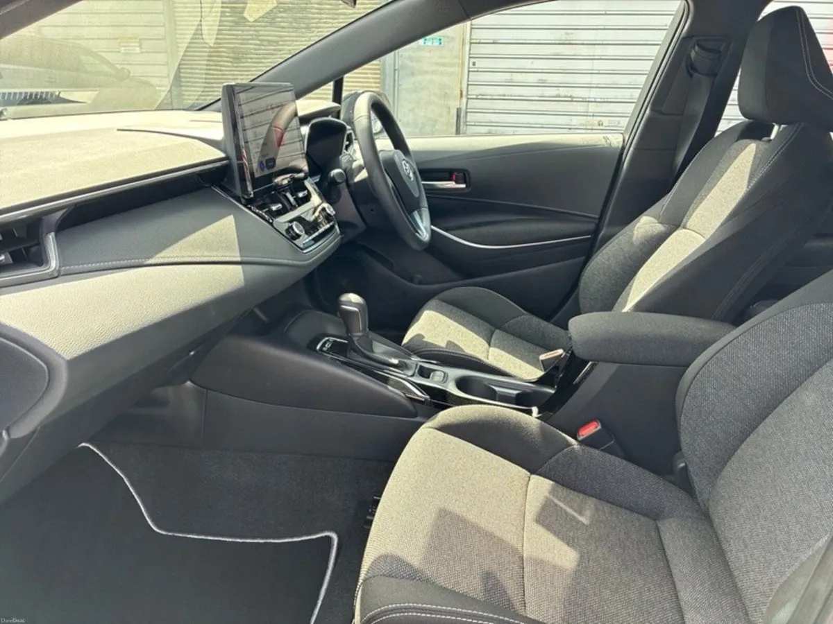 Toyota Corolla HB LUNA PUS 3 FREE SERVICES - Image 6