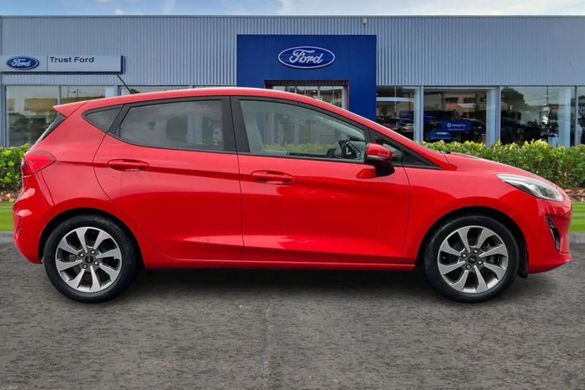 Ford Fiesta 1.0 EcoBoost Hybrid mHEV 125 Trend 5dr - Image 3