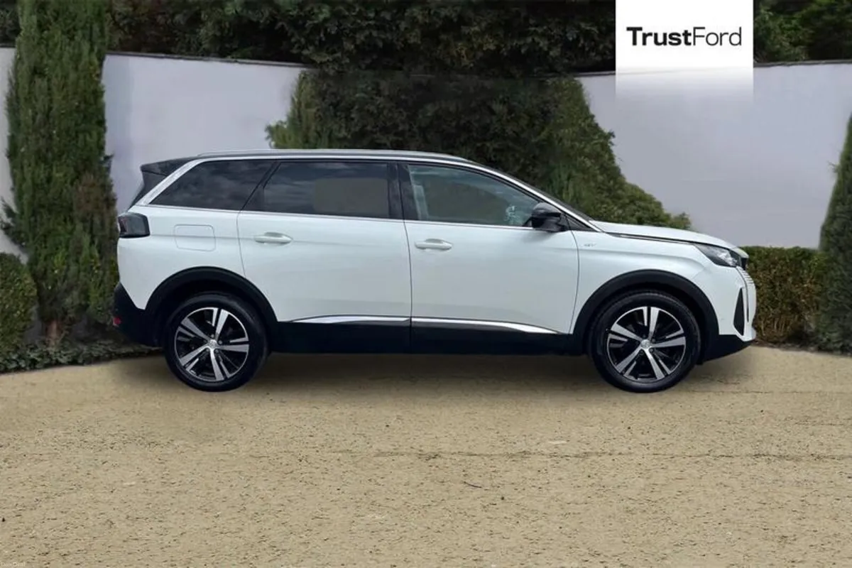 Peugeot 5008 1.5 BlueHDi GT 5dr EAT8 - REVERSING C - Image 3