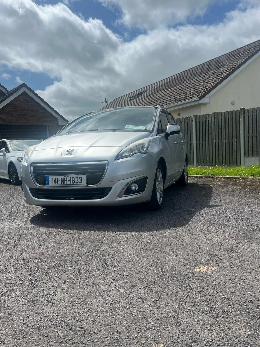 Peugeot 5008 7 seater high spec - Image 2