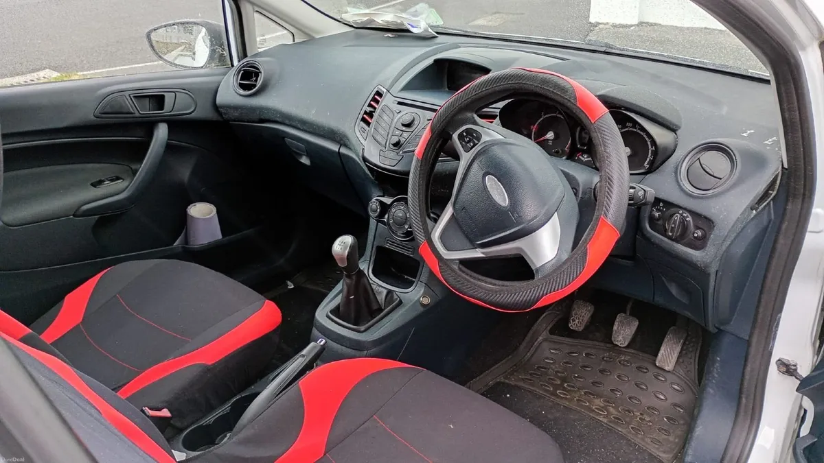 Ford Fiesta Van 1.4 Diesel – 2013 (131) - Image 6
